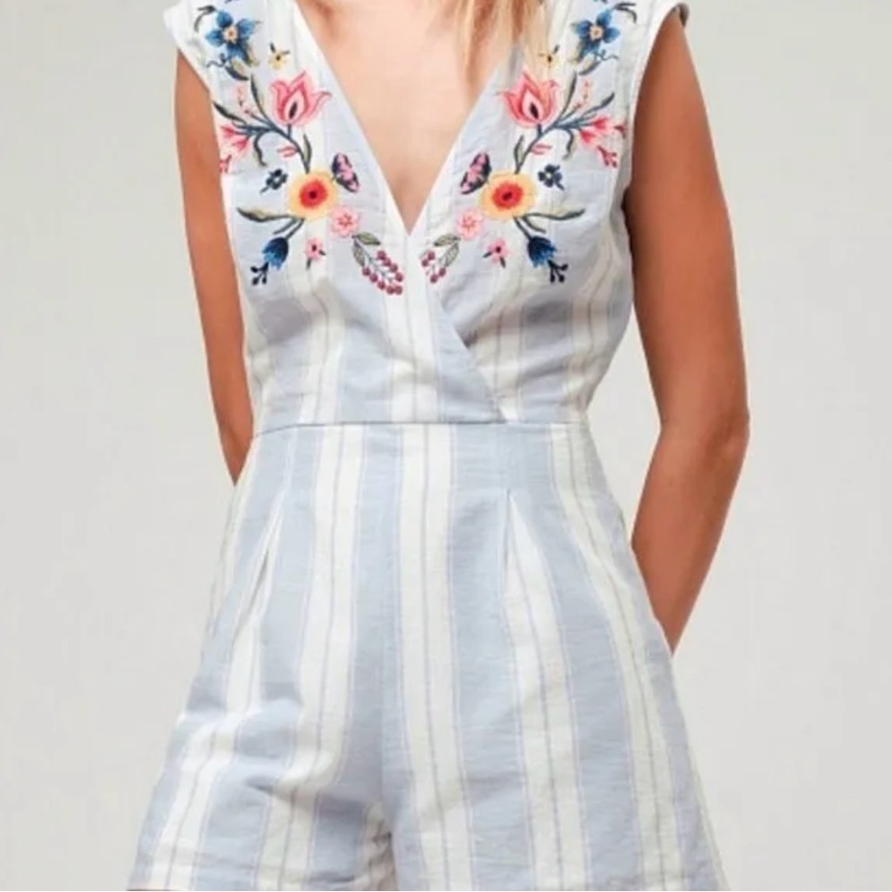 Blu Pepper Striped and Floral Romper size S